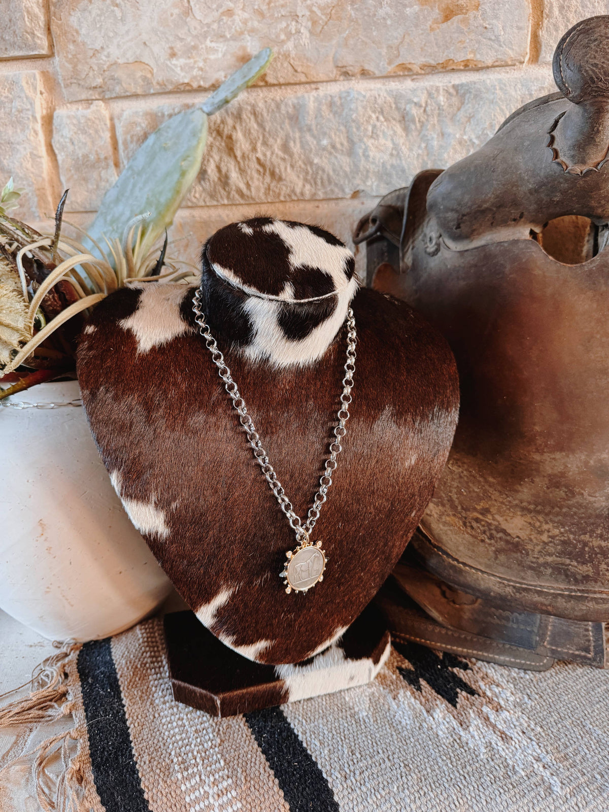 COWPONY Pendant